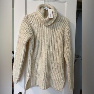 Cowelneck, cream sweater. Espirit, XS